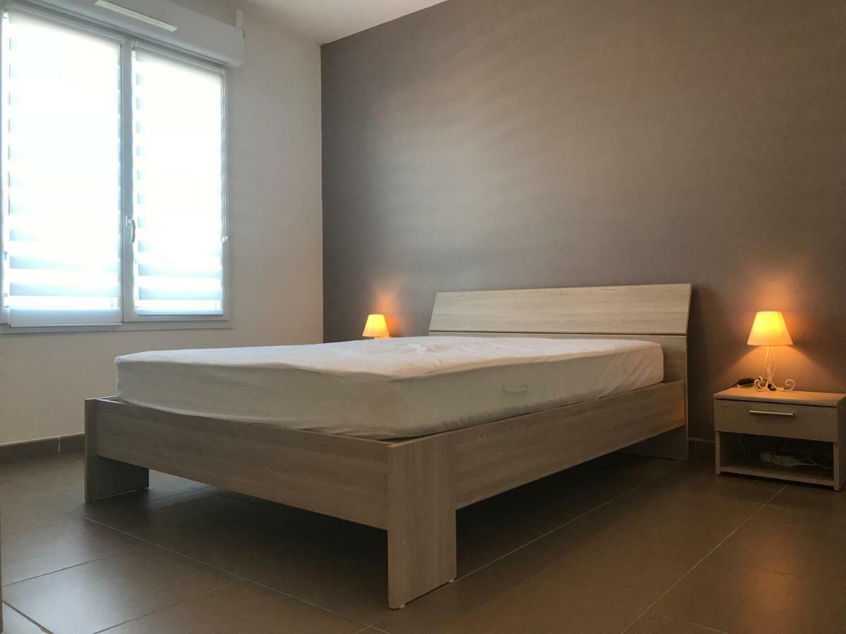 Appart' Au Port Apartment เฟรฌูส ภายนอก รูปภาพ